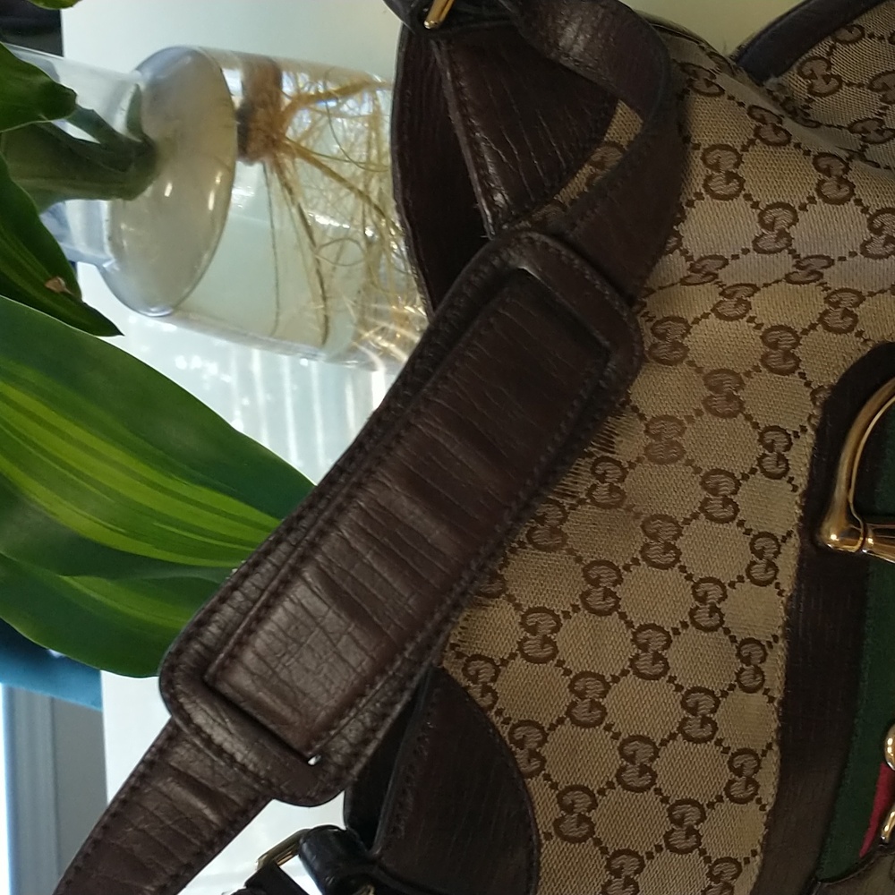 💯 Authentic GUCCI Brown and Cream GG Monogram Canvas Shoulder Bag - Picture 12 of 16